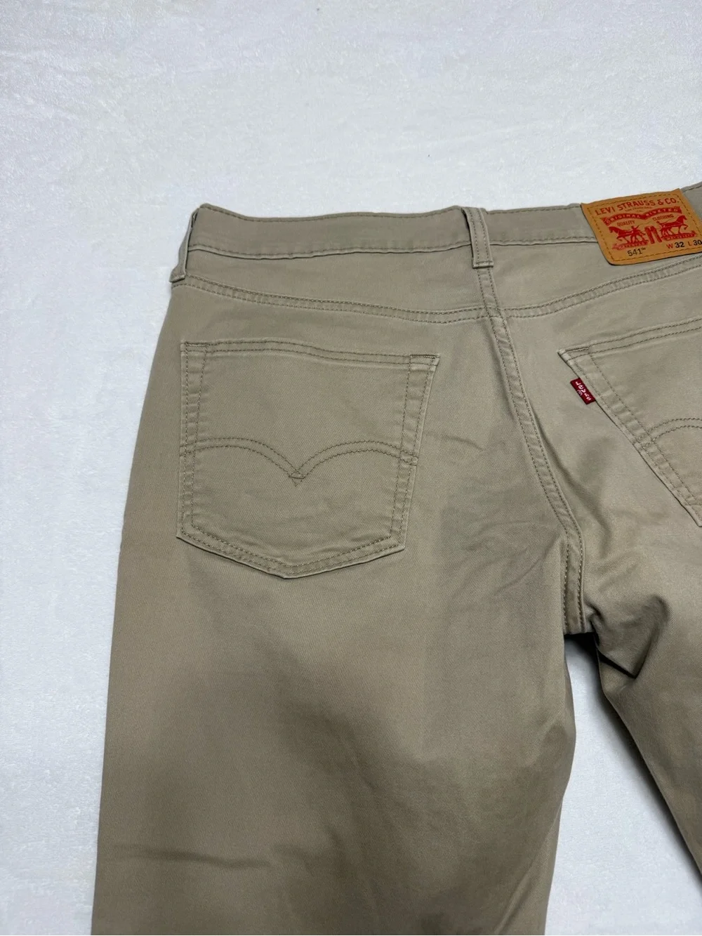 Levi's Men's Khaki Chinos - Tan